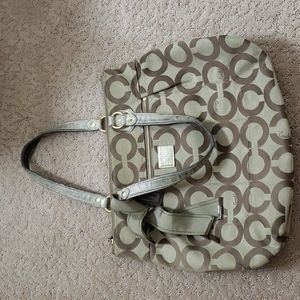 Coach poppy large shoulder bag monogram C zip make an offer
